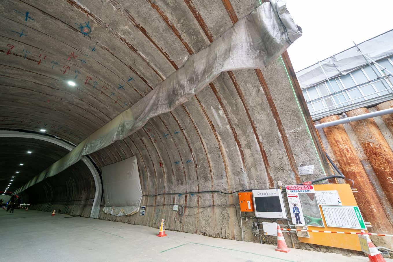 DSC02218 尻手黒川線トンネル 貫通式