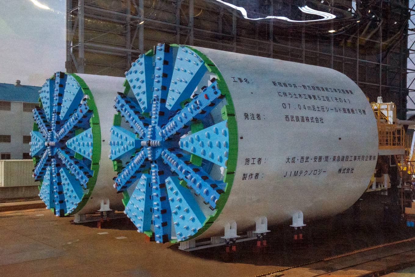 DSC01212 西武新宿線 中井駅～野方駅間 連続立体交差事業（2025年12月・新井薬師前駅）